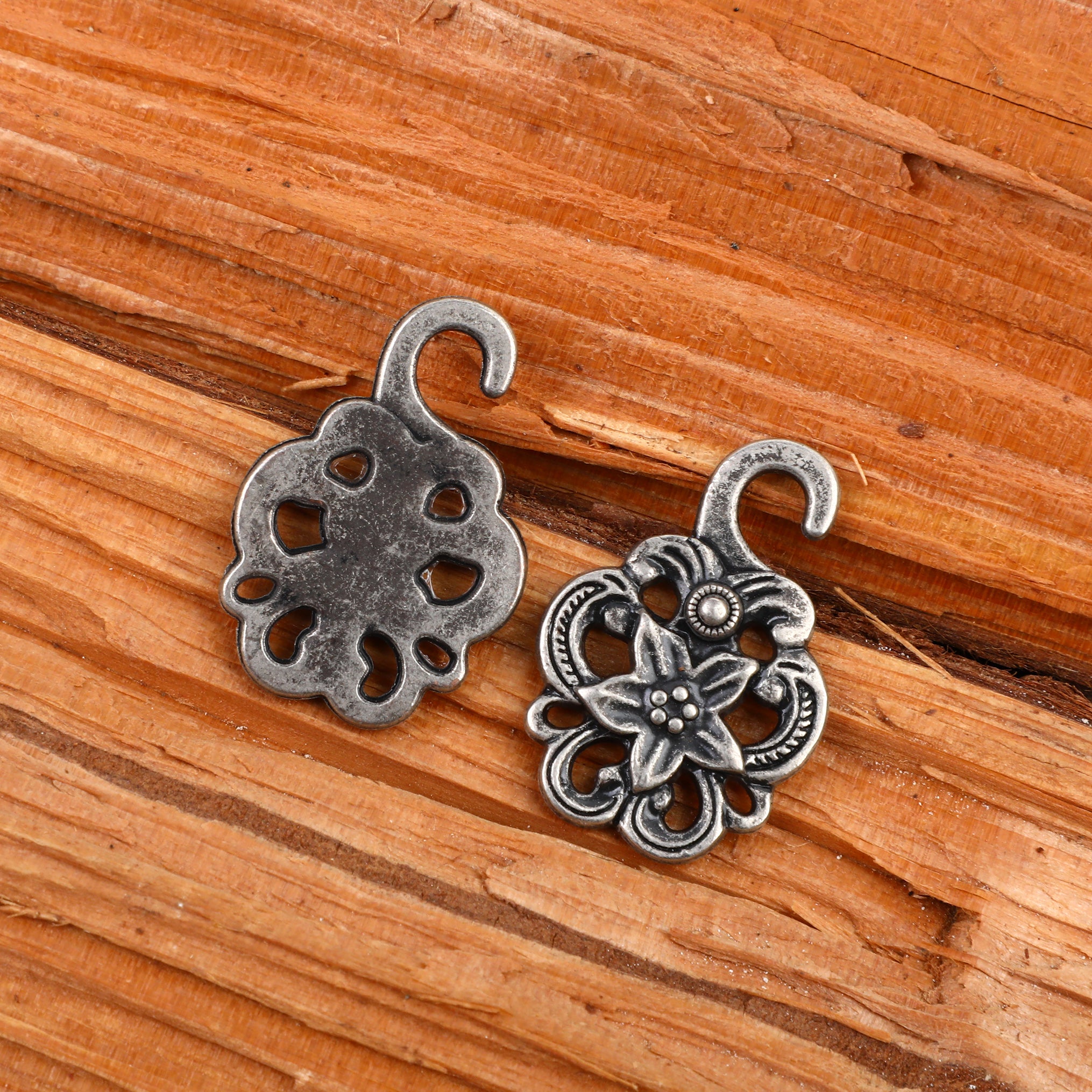 5 Paar Vintage Stil Blume knöpf Metall Miederhaken Schliesse für Näharbeiten 30MMx20MM